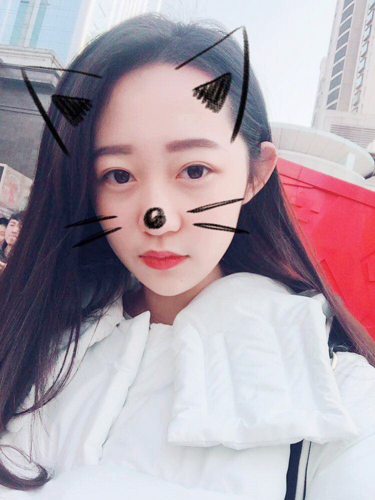 何卓然