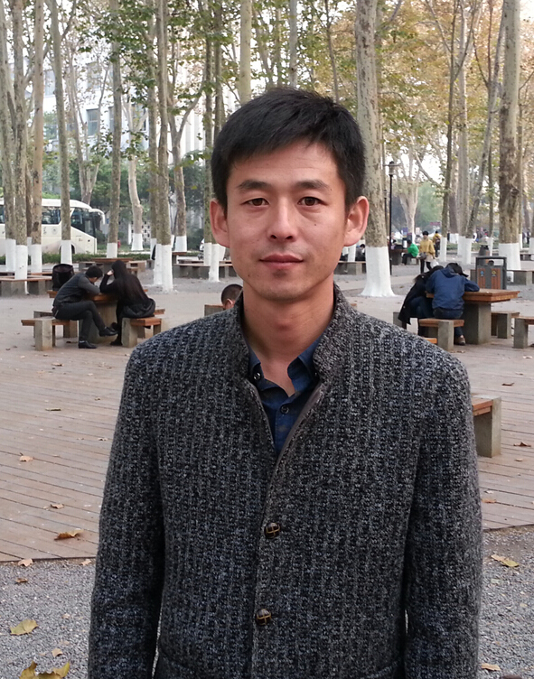 李大伟
